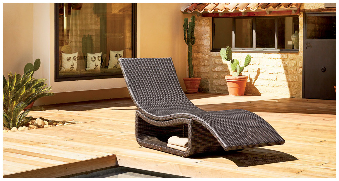 bain de soleil en résine tressée easy quiet en situation