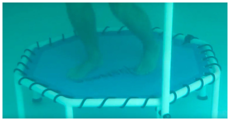 Trampoline Aquaness TR1 pour piscine - utilisation