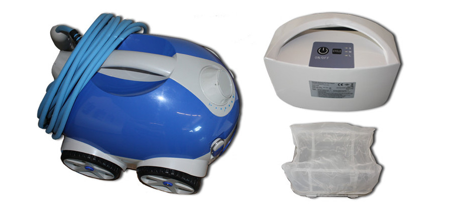 robot nettoyage fond piscine Naia en situation