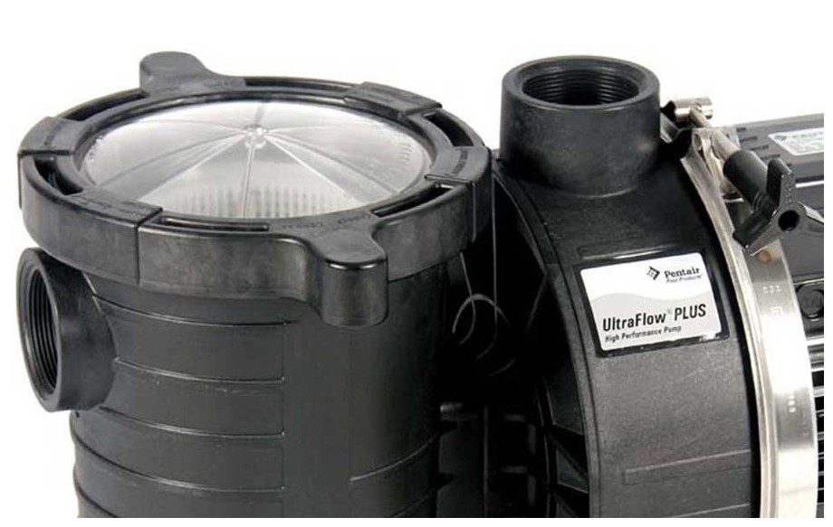détails de la pompe de filtration de piscine Ultra Flow by Pentair en situation