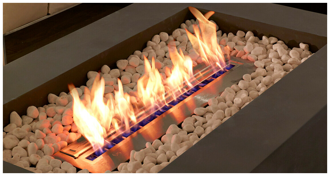 flamme stable et harmonieue de la cheminée extérieure au bio éthanol ecosmart fire Wharf 65