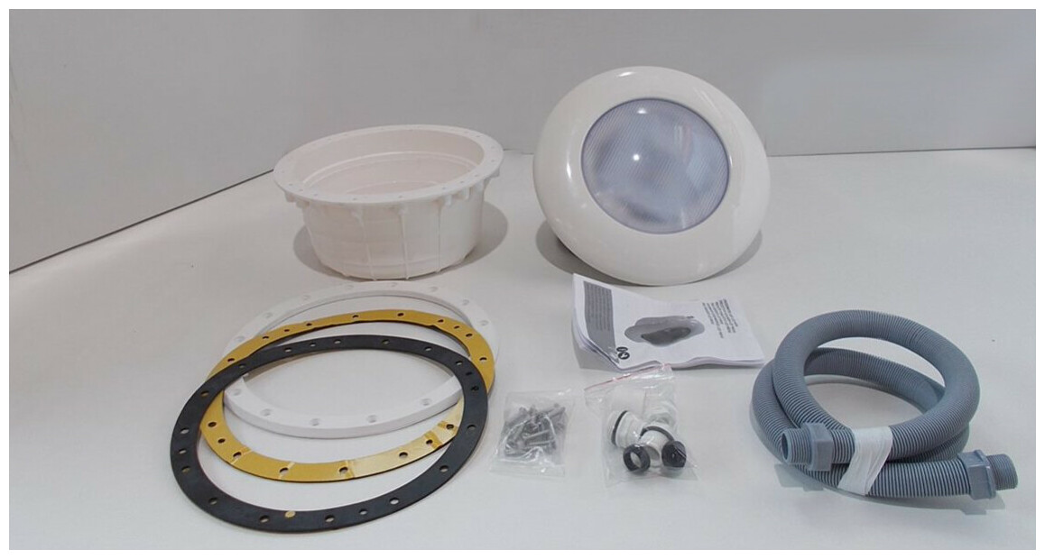 Projecteur piscine béton et liner lumière blanche reconditionné