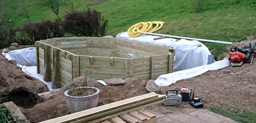 Comment enterrer une piscine hors sol en bois ?
