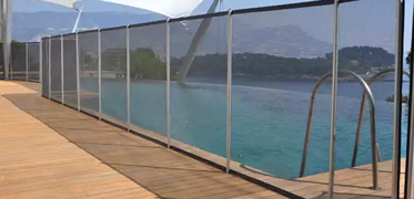 Normes barrière de protection et portillon pour piscine