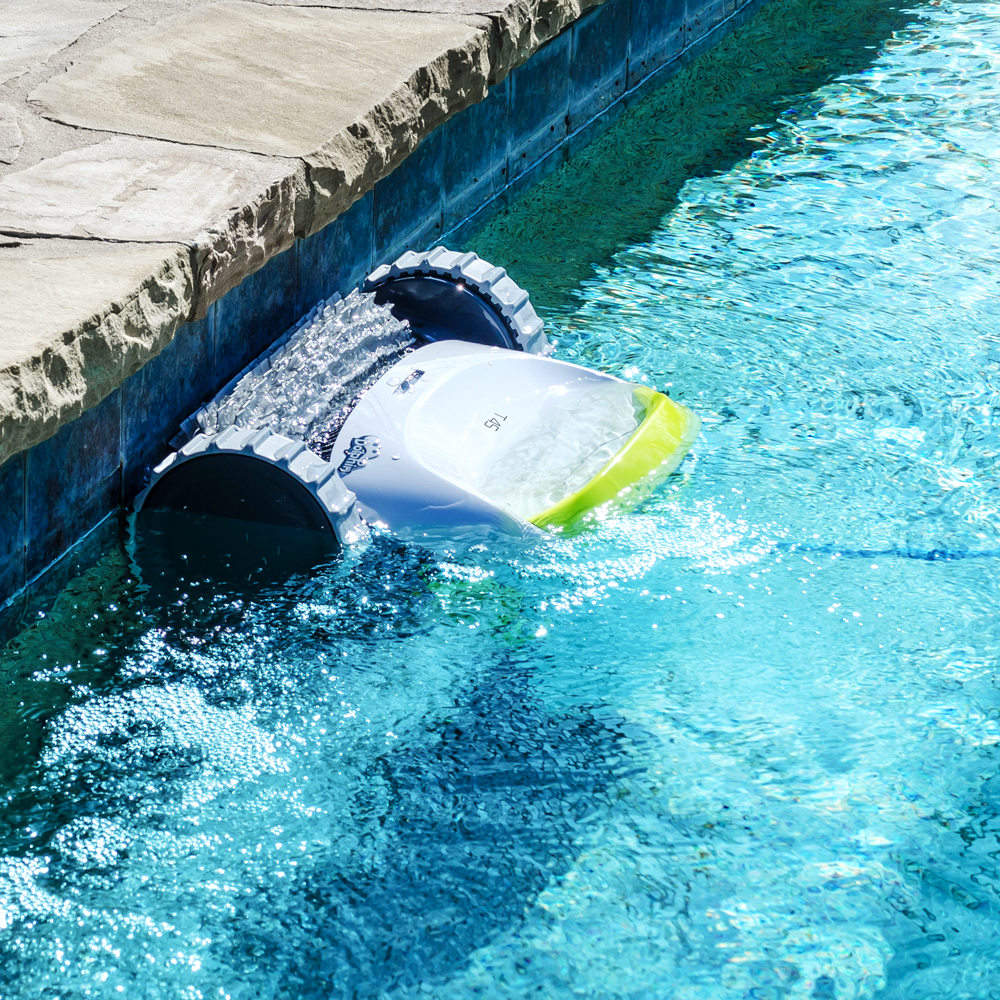 Balai aspirateur à batterie pour piscine et spa gonflable - L'eau Cost  Piscine