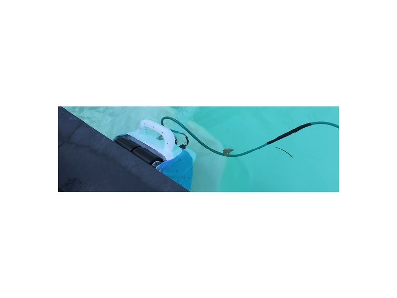 robot piscine poolbird avec boitier electrique batterie chariot piscine center 3_489