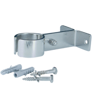 Supports de fixation pour main courante de piscine